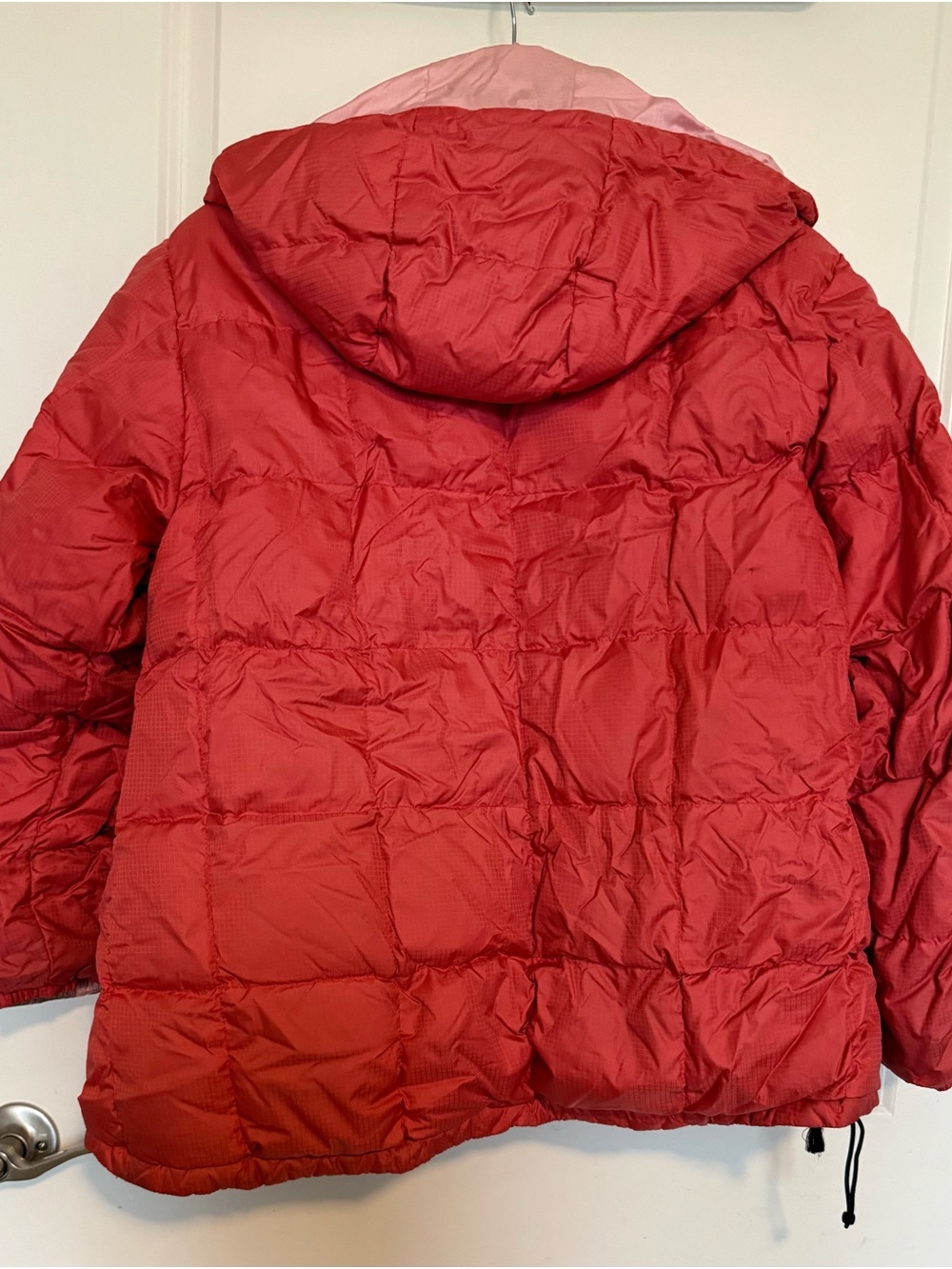 Lands' End Reversible Puffer Salmon Jacket with Pale Pink Lining - Picture 2 of 4